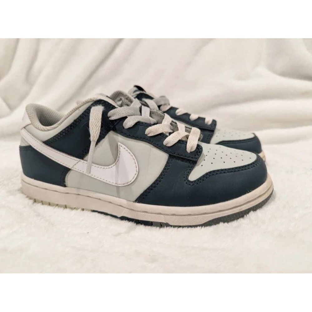 Nike Dunk 2Y Split Deep Jungle
Main Color